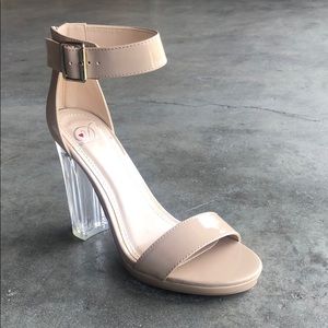 Delicious Women’s Chunky High-Heeled Sandals Beige
